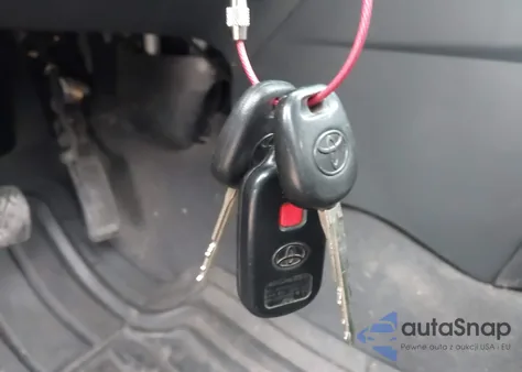 2005 Toyota Matrix Xr z USA, uszkodzony, nr VIN 2T1KR32E05C370855